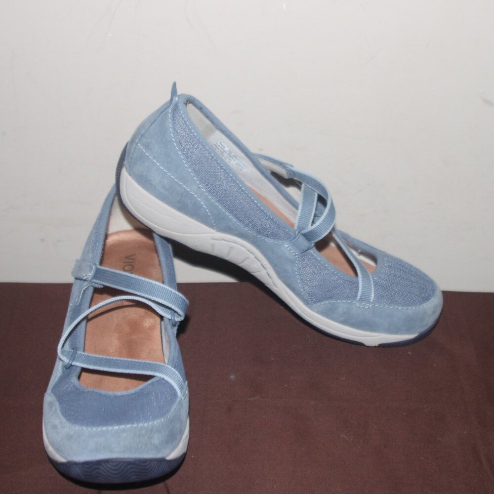 15a EUC LADIES VIONIC MARY JANE STYLE SHOES